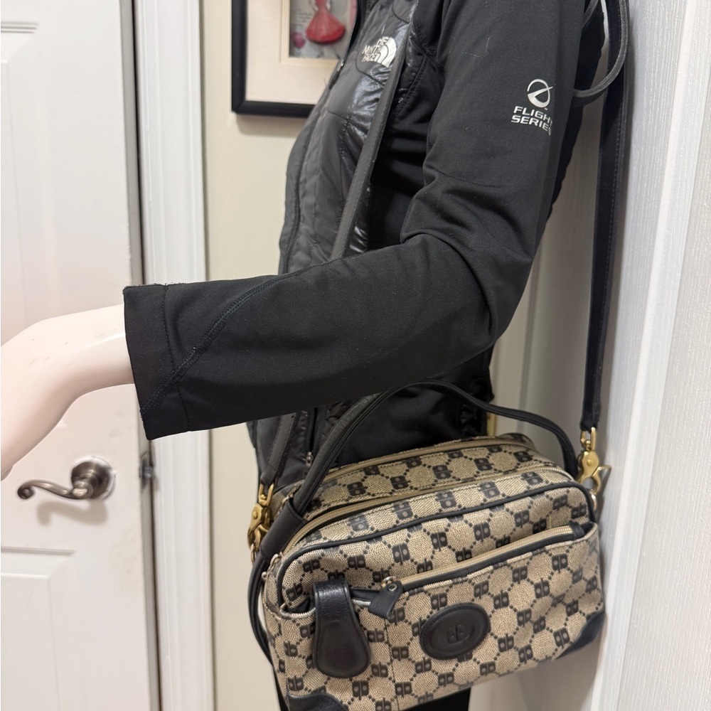 ARNALDO BASSINI. Monogram Canvas Crossbody Bag - Beige & Black
